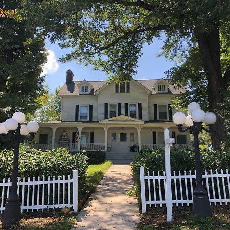 Love Lane Bed & Breakfast Waynesville Exterior photo