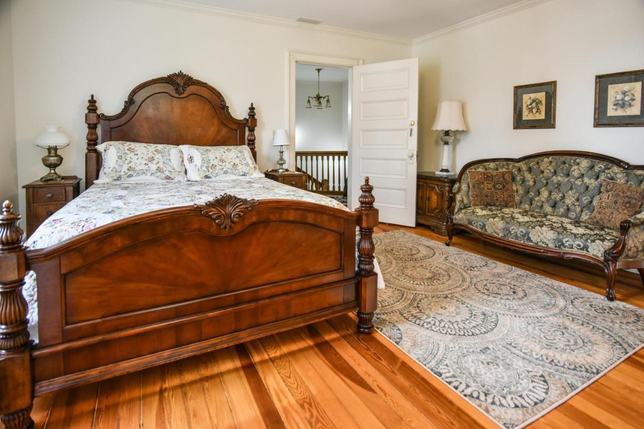 Love Lane Bed & Breakfast Waynesville Exterior photo