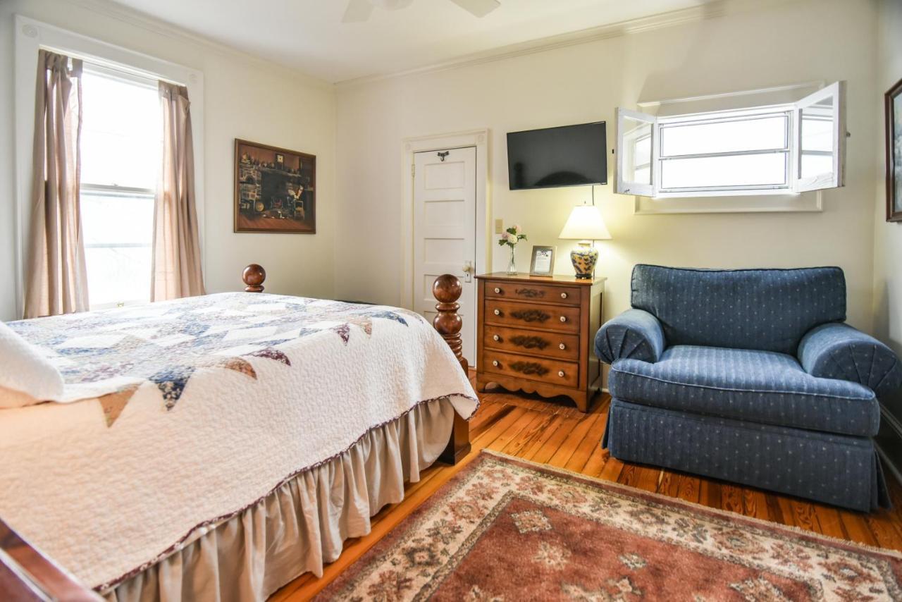 Love Lane Bed & Breakfast Waynesville Exterior photo