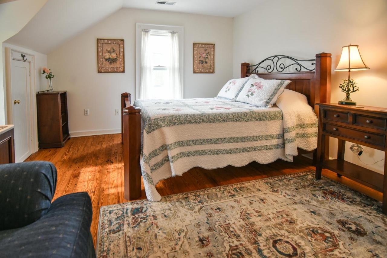 Love Lane Bed & Breakfast Waynesville Exterior photo